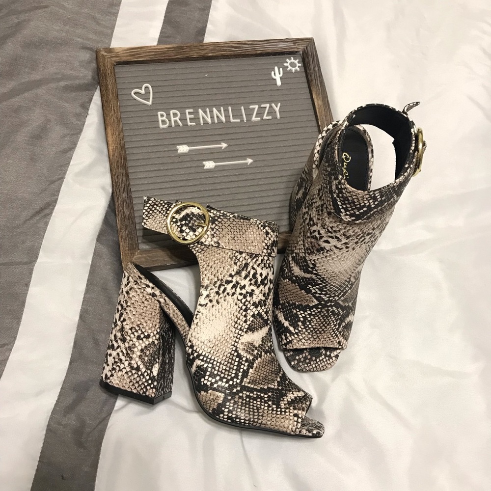 RESTOCKED Snake Print Ankle Booties Cut Out Back - Picture 2 of 8